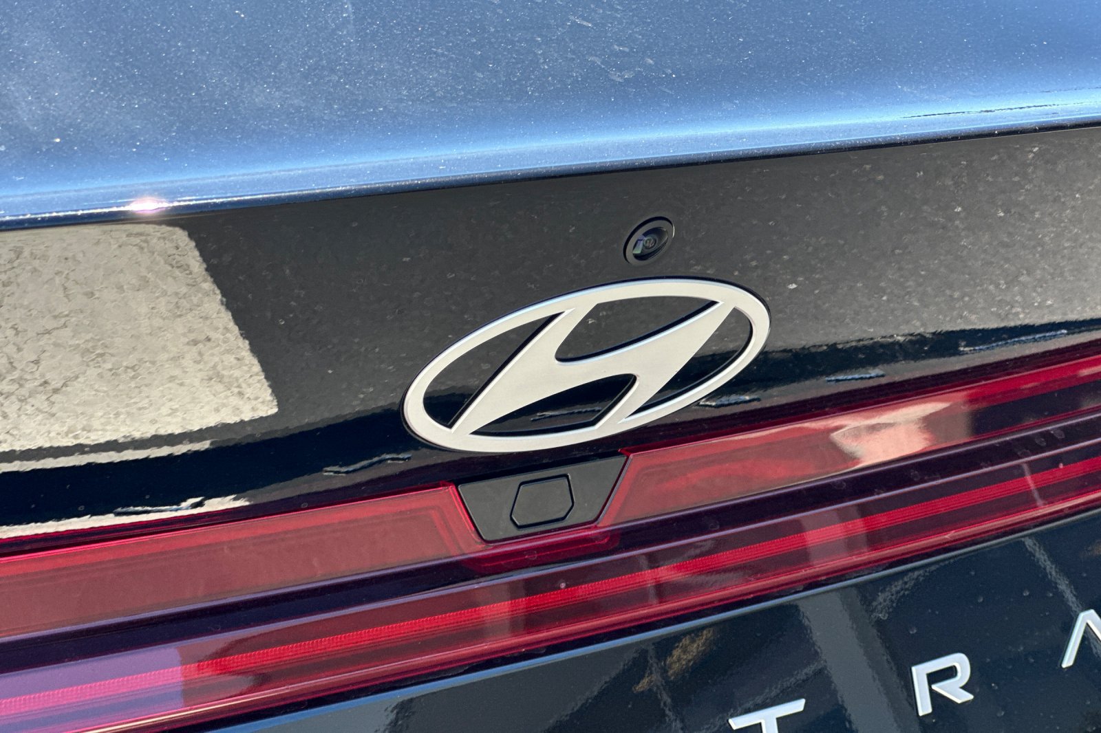 New 2026 Hyundai Elantra Hybrid FWD image 26