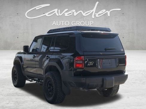 Used 2024 Toyota Land Cruiser image 5