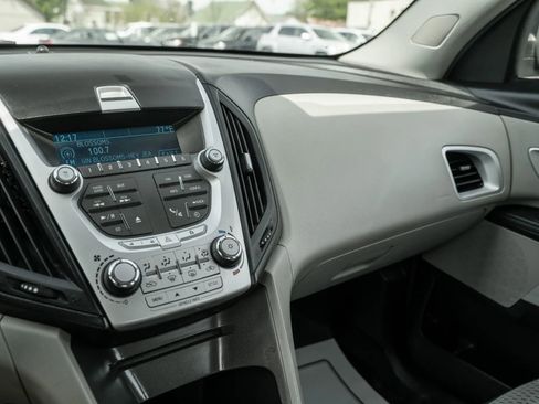 Used 2011 Chevrolet Equinox LS w/ Bluetooth Package image 18