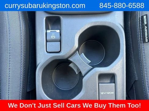 Used 2025 Subaru Forester Premium image 36