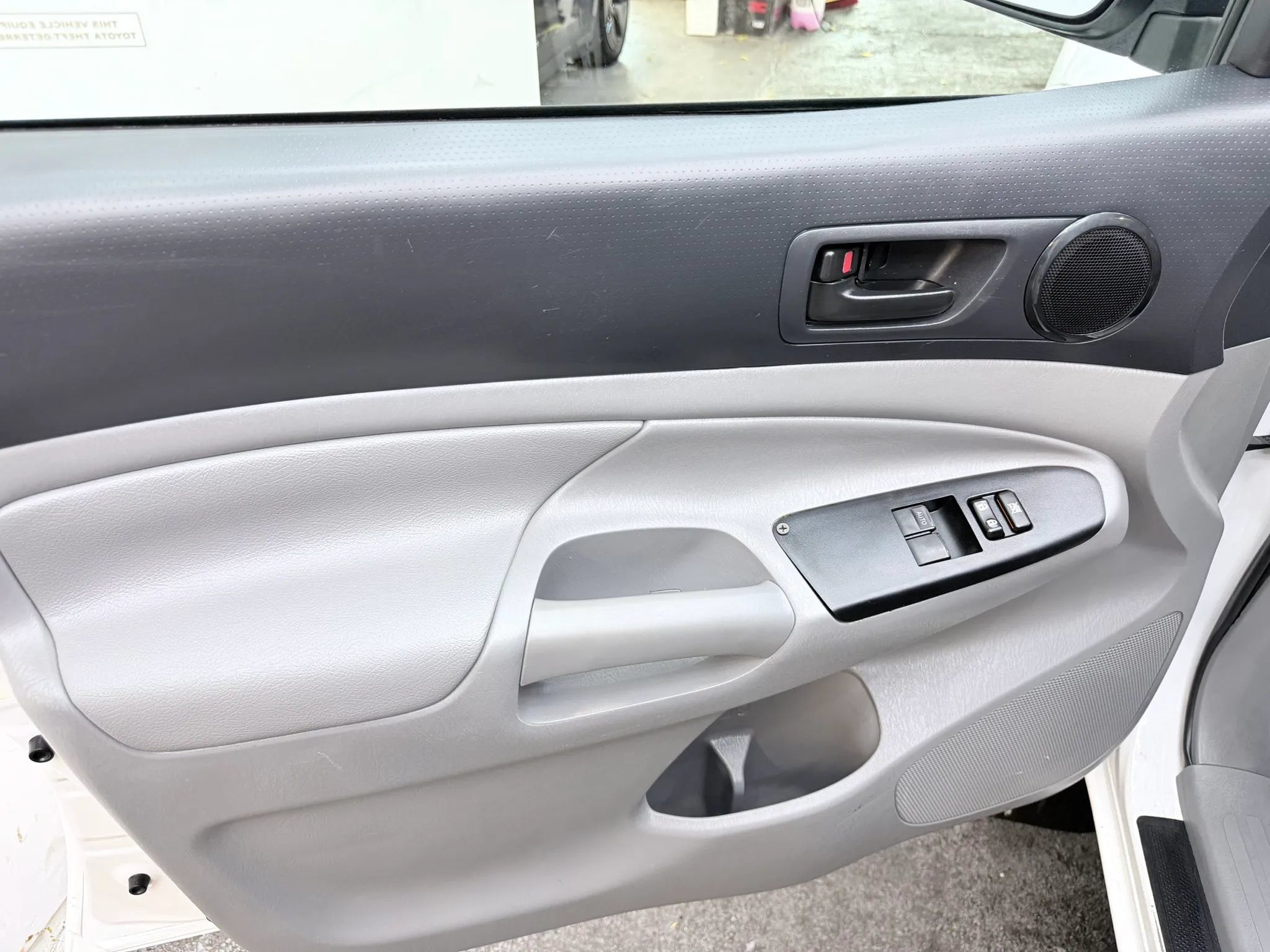 Used 2015 Toyota Tacoma 4x4 Access Cab V6 image 7