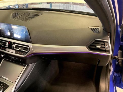 Certified 2022 BMW 330i Sedan w/ M Sport Package image 17