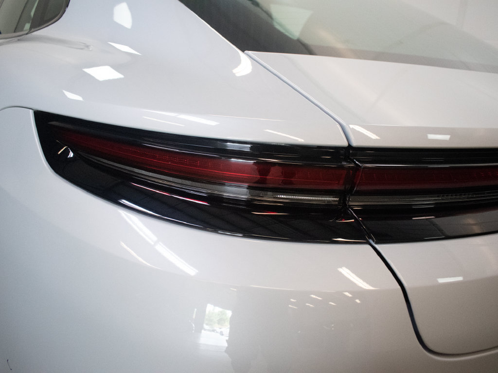 New 2026 Porsche Panamera image 12