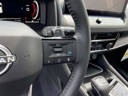 New 2026 Nissan Rogue Platinum AWD/4WD image 25