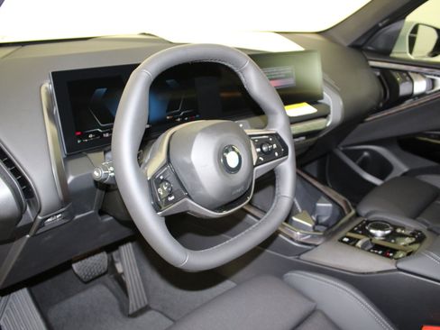 New 2026 BMW X3 xDrive30 w/ Convenience Package image 4