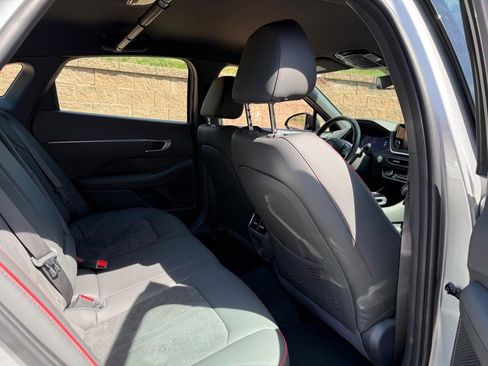 Used 2021 Hyundai Sonata SEL Plus image 11