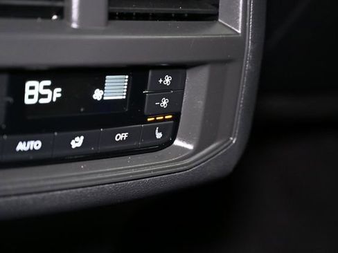 Used 2022 Volkswagen Atlas SEL Premium image 59