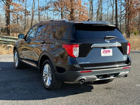 Used 2022 Ford Explorer Limited w/ Limited Technology Package image 7