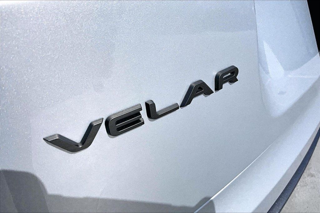 Used 2023 Land Rover Range Rover Velar R-Dynamic S AWD/4WD image 22