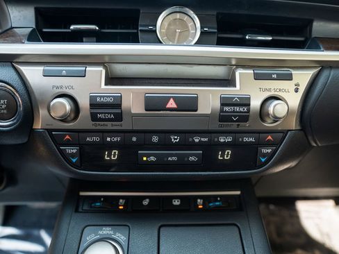 Used 2015 Lexus ES 350 image 26