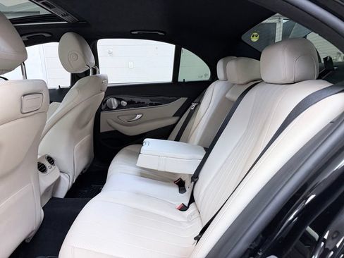 Used 2019 Mercedes-Benz E 300 image 24