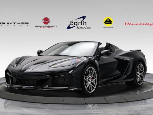 Used 2024 Chevrolet Corvette Z06 RWD image 1