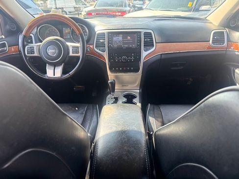 Used 2012 Jeep Grand Cherokee Overland AWD/4WD image 21
