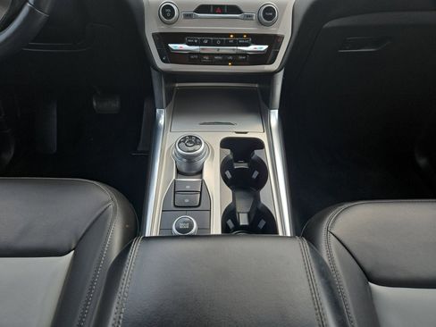 Certified 2023 Ford Explorer XLT w/ Equipment Group 202A image 21