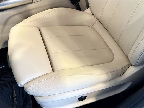 Certified 2025 Mercedes-Benz GLA 250 4MATIC image 19