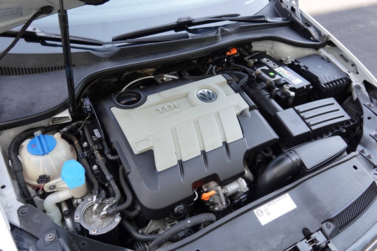 Used 2012 Volkswagen Jetta TDI FWD image 80