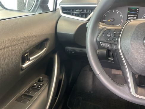 Used 2023 Toyota Corolla SE image 12