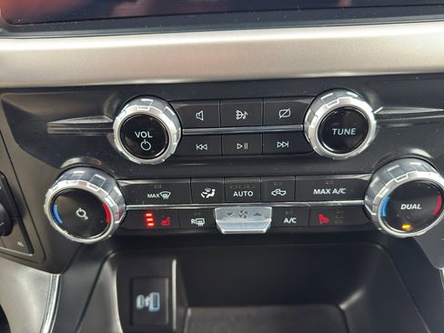 Used 2022 Ford F150 XLT w/ Equipment Group 302A High image 9