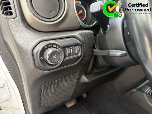 Certified 2019 Jeep Wrangler Unlimited Sport S AWD/4WD image 39