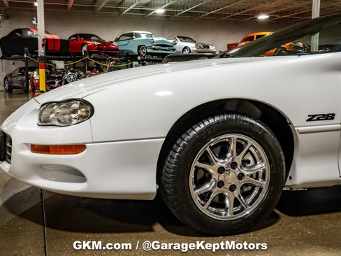 Used 2002 Chevrolet Camaro Z28 RWD image 43