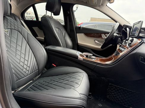 Used 2015 Mercedes-Benz C 300 4MATIC Sedan image 16