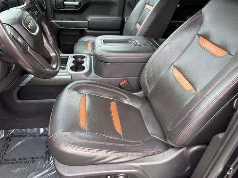 Used 2021 GMC Sierra 1500 AT4 w/ AT4 Value Package AWD/4WD image 5