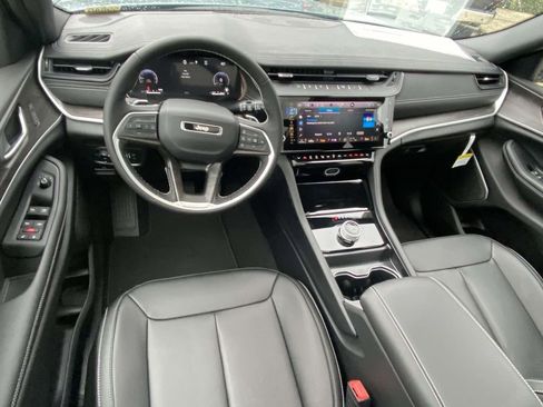 New 2026 Jeep Grand Cherokee L Limited RWD image 11