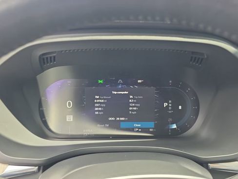 Used 2022 Volvo XC60 B5 Inscription image 18