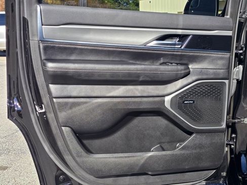 Used 2023 Jeep Wagoneer Series II image 47