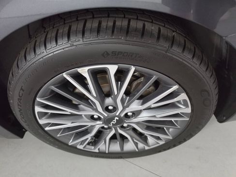 Used 2023 Kia Forte GT-Line w/ GT-Line Premium Package FWD image 10