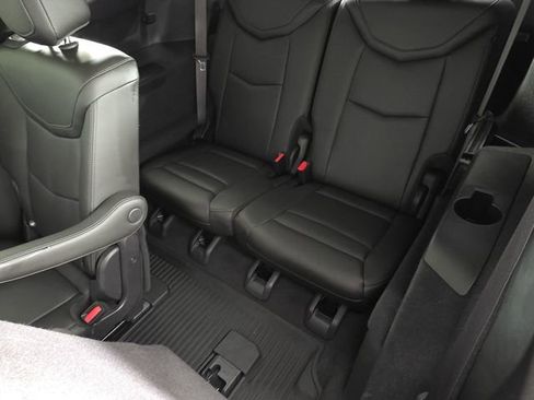 Used 2021 Cadillac XT6 Premium Luxury AWD/4WD image 37