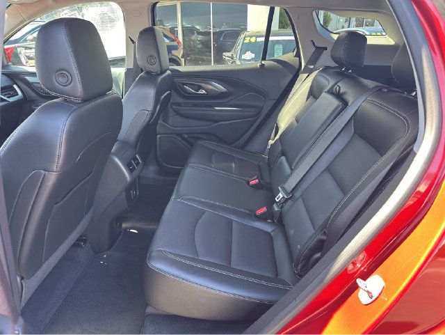 Certified 2023 GMC Terrain SLT FWD image 18