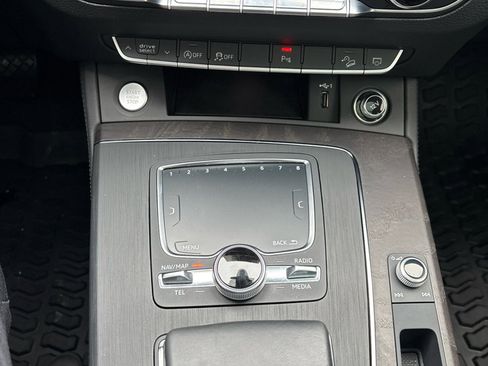 Used 2019 Audi Q5 2.0T Premium Plus w/ Premium Plus Package image 23