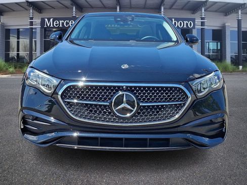Used 2025 Mercedes-Benz E 350 4MATIC Sedan image 2