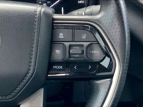 Used 2023 Toyota Tundra SR5 w/ SR5 Convenience Package AWD/4WD image 24
