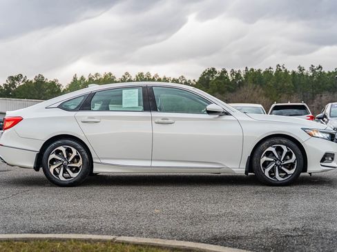 Used 2018 Honda Accord EX image 8