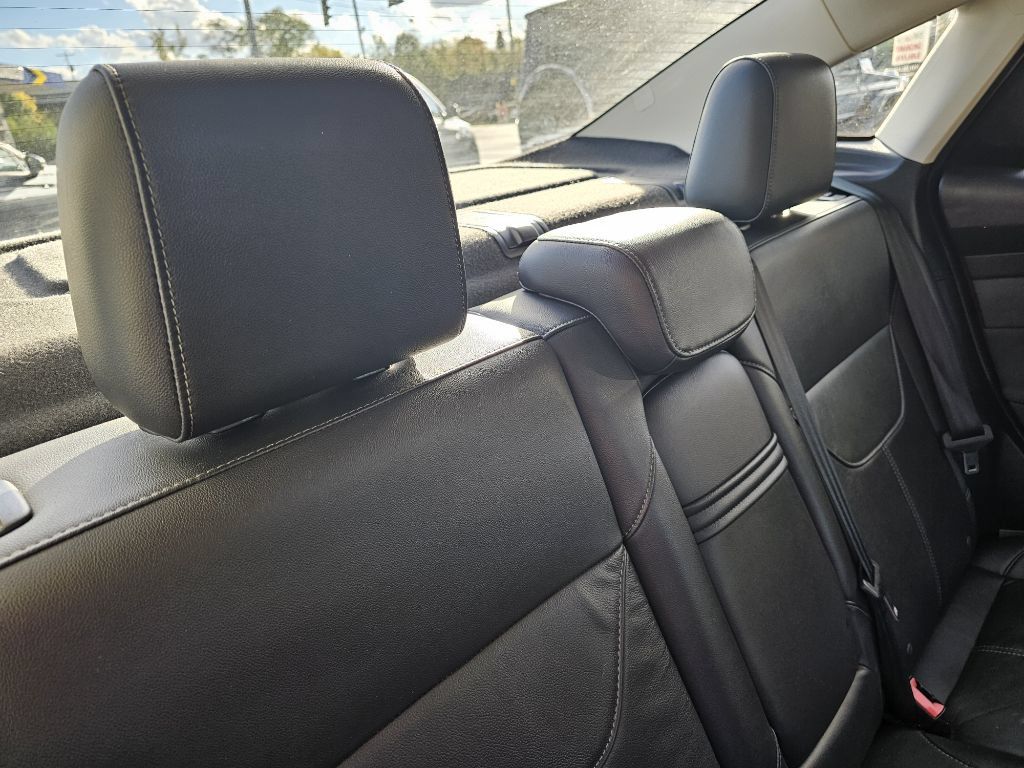 Used 2016 Ford Focus SE w/ Equipment Group 201A FWD image 43