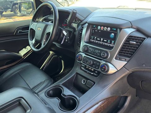 Used 2016 Chevrolet Suburban LS w/ Enhanced Driver Alert Package RWD image 32