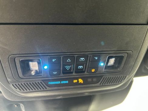 Used 2023 Ford Explorer Platinum w/ Technology Package AWD/4WD image 19