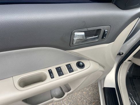 Used 2010 Ford Fusion SE image 17