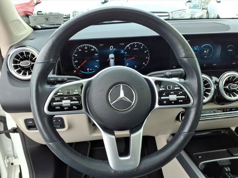 Certified 2022 Mercedes-Benz GLB 250 4MATIC image 15