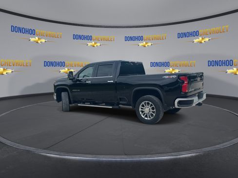 Used 2024 Chevrolet Silverado 2500 LTZ w/ LTZ Convenience Package AWD/4WD image 9