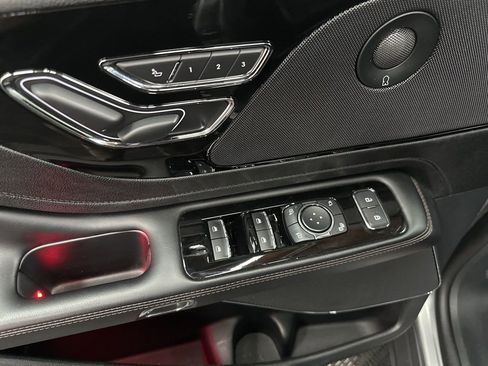 Used 2023 Lincoln Aviator Reserve w/ Equipment Group 201A image 17