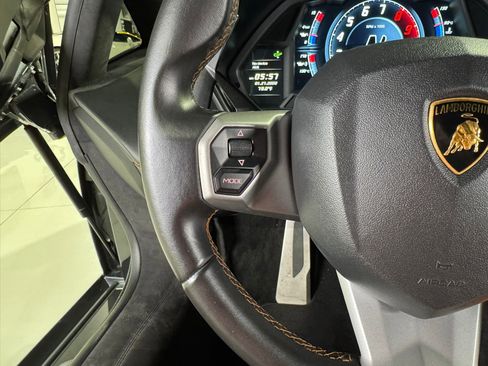 Used 2017 Lamborghini Aventador S image 24