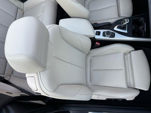 Used 2015 BMW M235i Convertible image 46