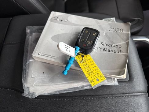 Used 2020 Chevrolet Silverado 2500 LTZ w/ LTZ Convenience Package image 55