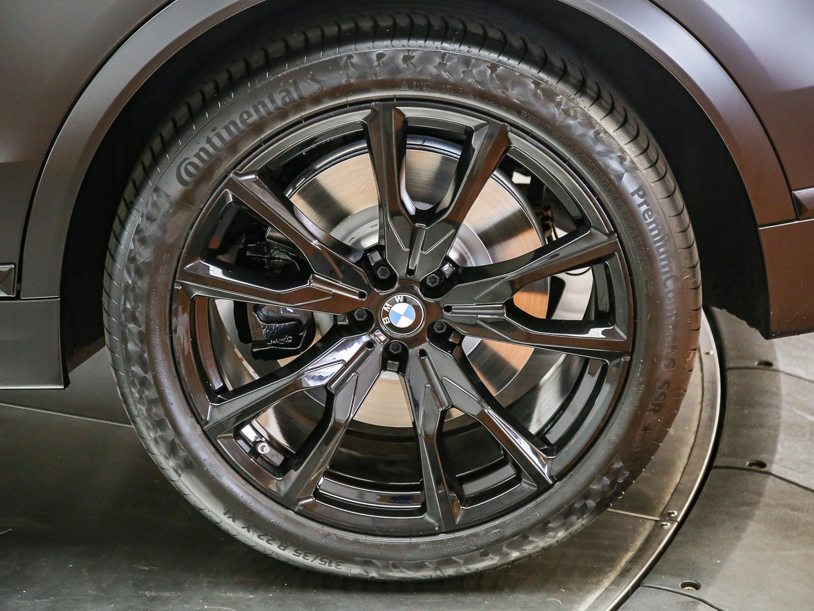 Certified 2024 BMW X7 M60i w/ Executive Package AWD/4WD image 11