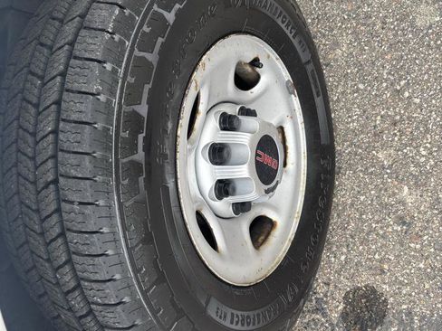 Used 2017 GMC Savana 2500 Extended RWD image 17