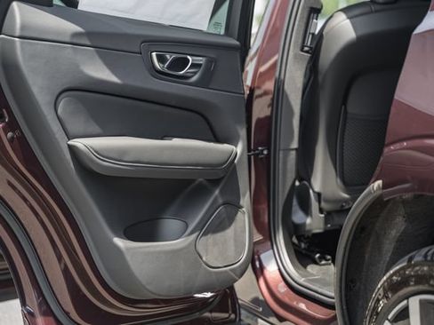 New 2026 Volvo XC60 T8 Ultra w/ Protection Package Premier AWD/4WD image 37