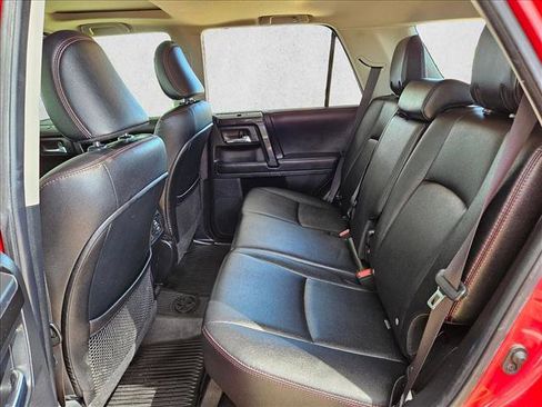 Used 2018 Toyota 4Runner TRD Off-Road Premium image 19